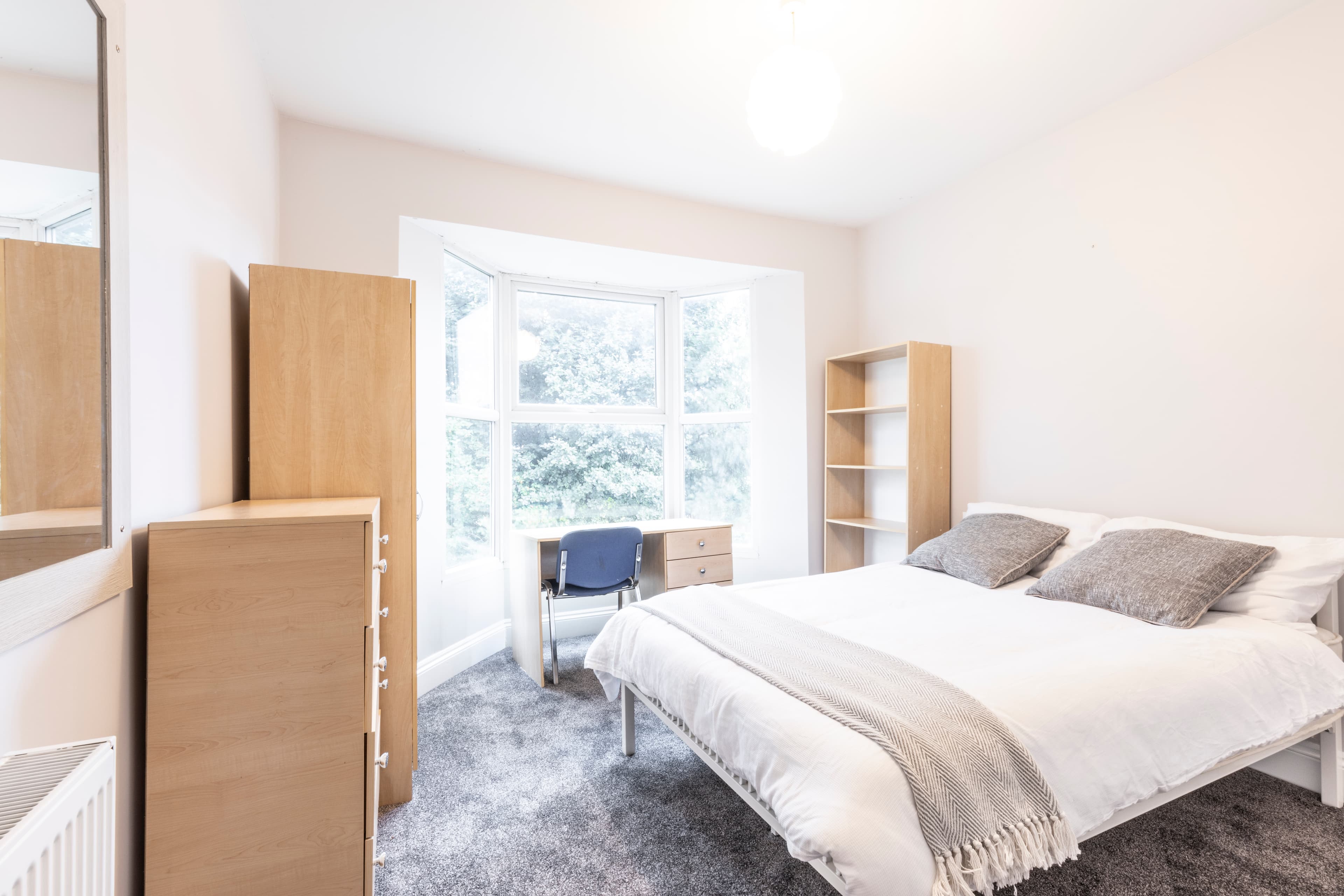 6 Bed House - Heathcote Street thumbnail 5