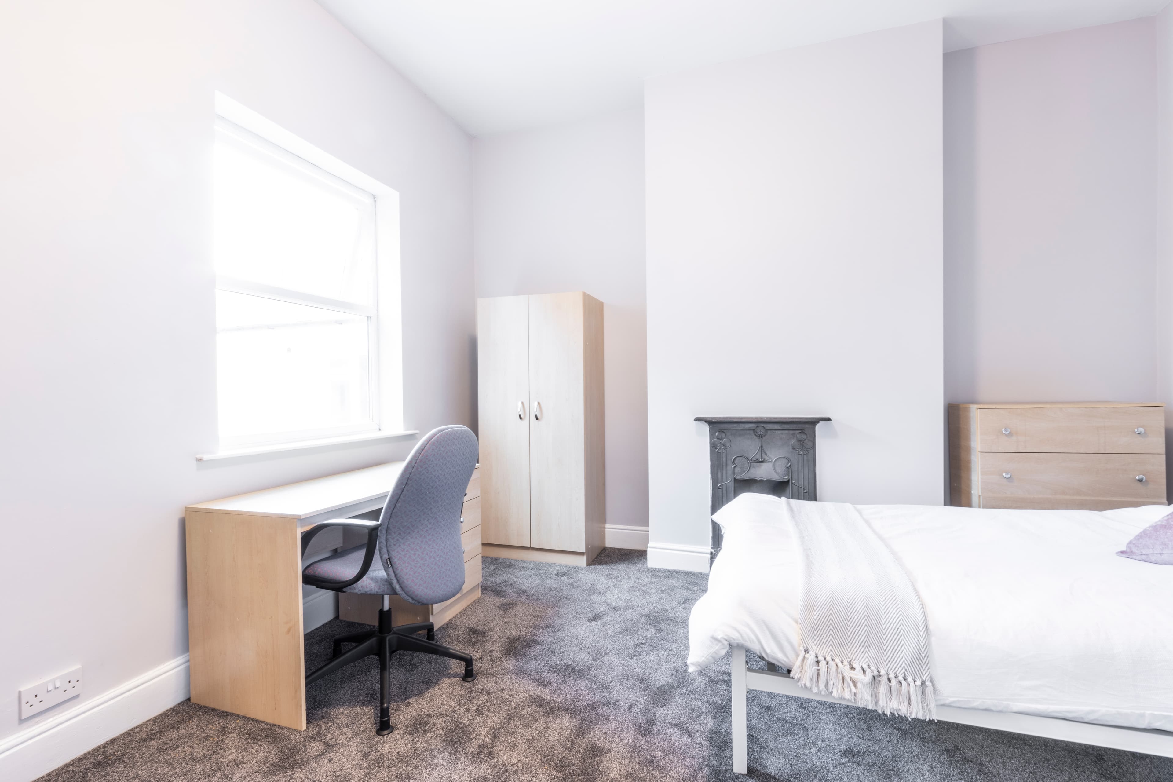 6 Bed House - Heathcote Street thumbnail 9