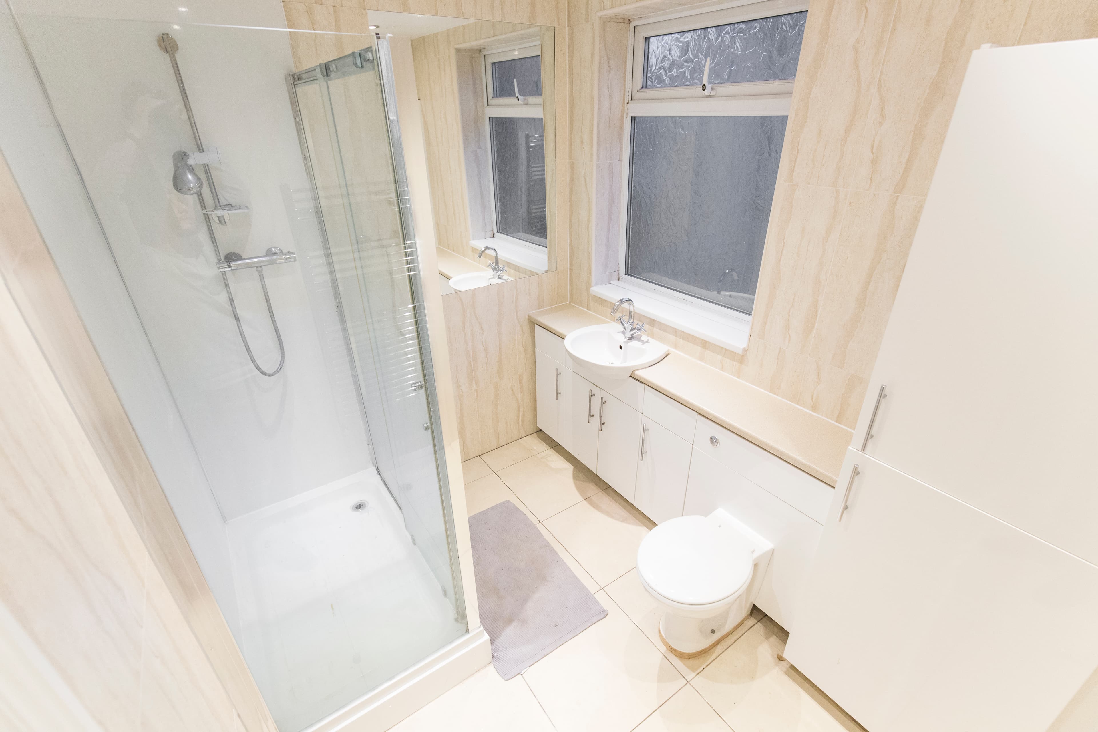 6 Bed House - Heathcote Street thumbnail 10