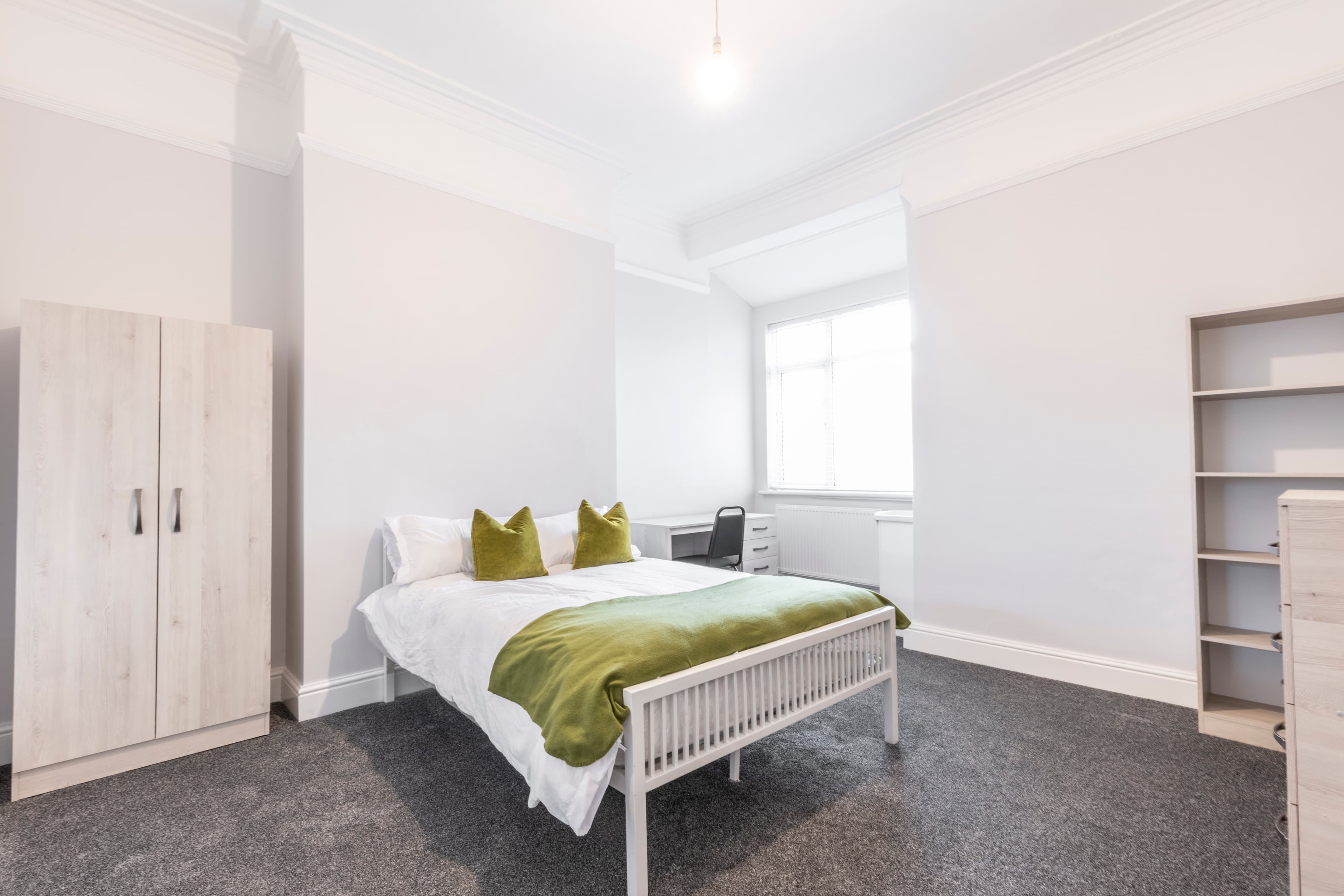 7 Bed House - Heathcote Street thumbnail 4