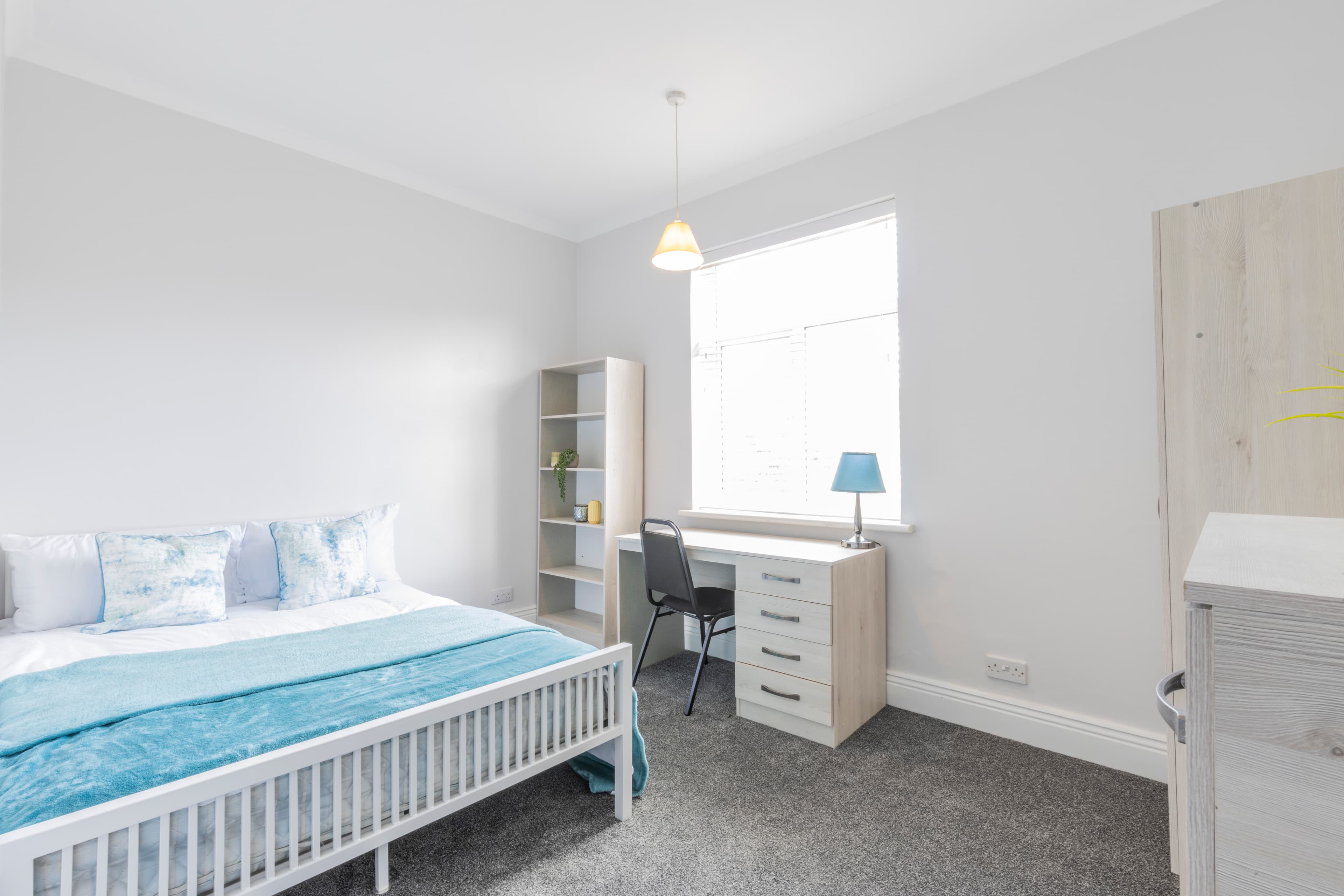 7 Bed House - Heathcote Street thumbnail 5