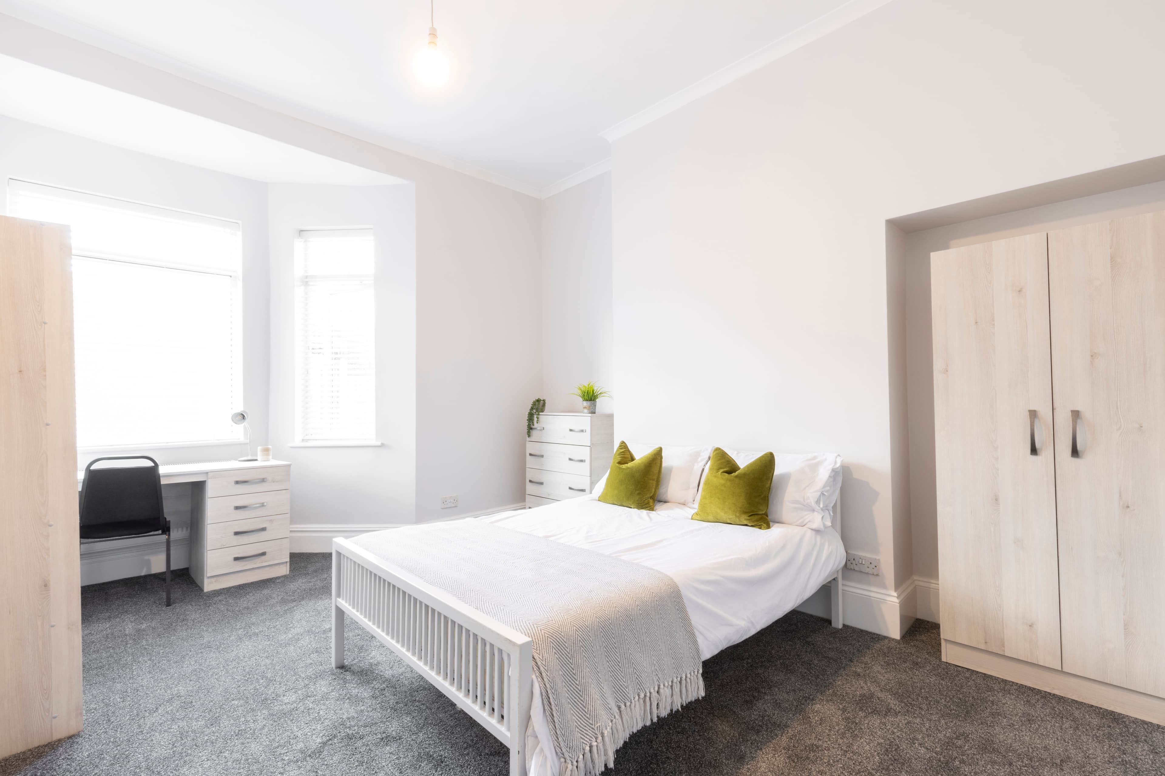 7 Bed House - Heathcote Street thumbnail 9