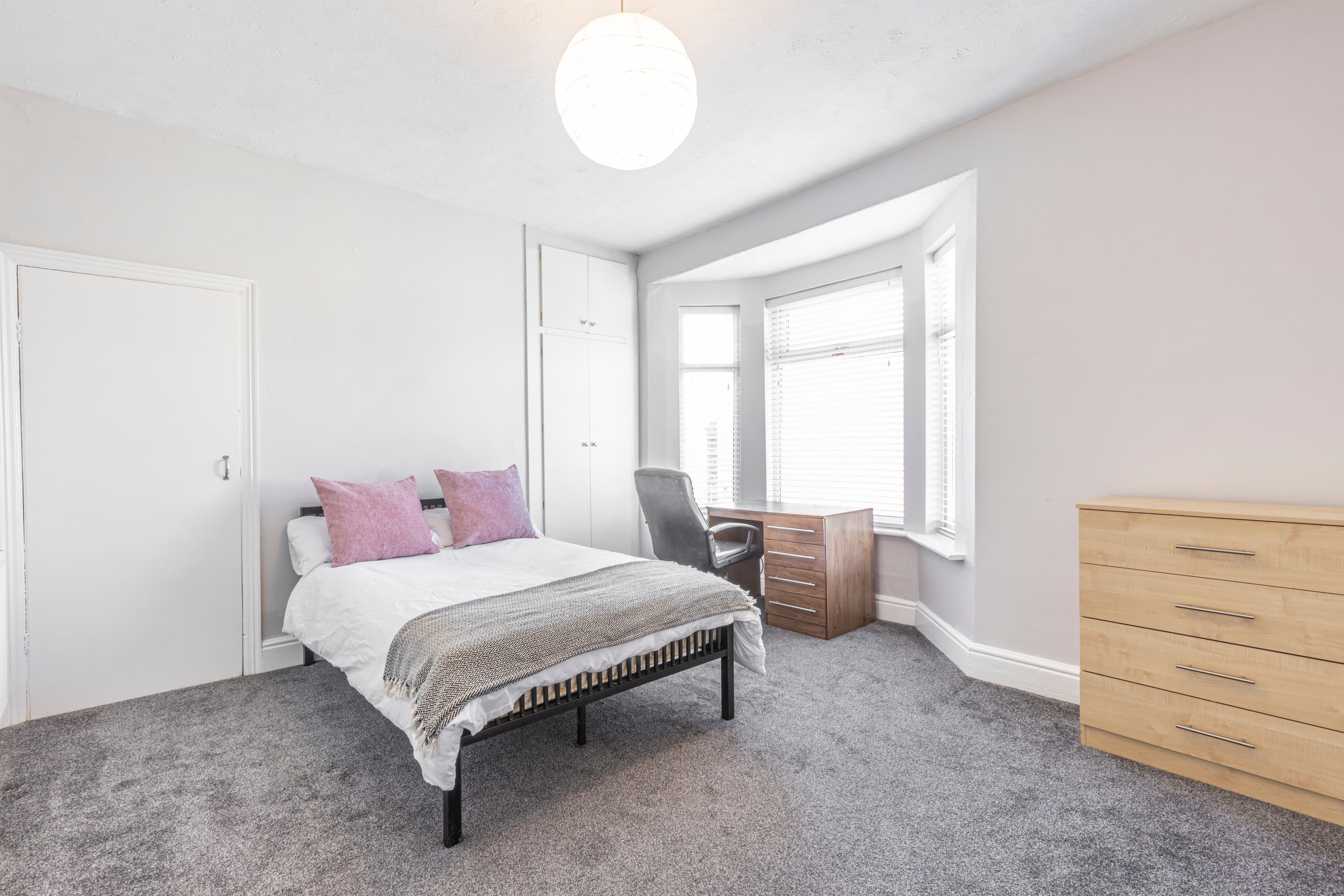 4 Bed House - Exmouth Street thumbnail 6