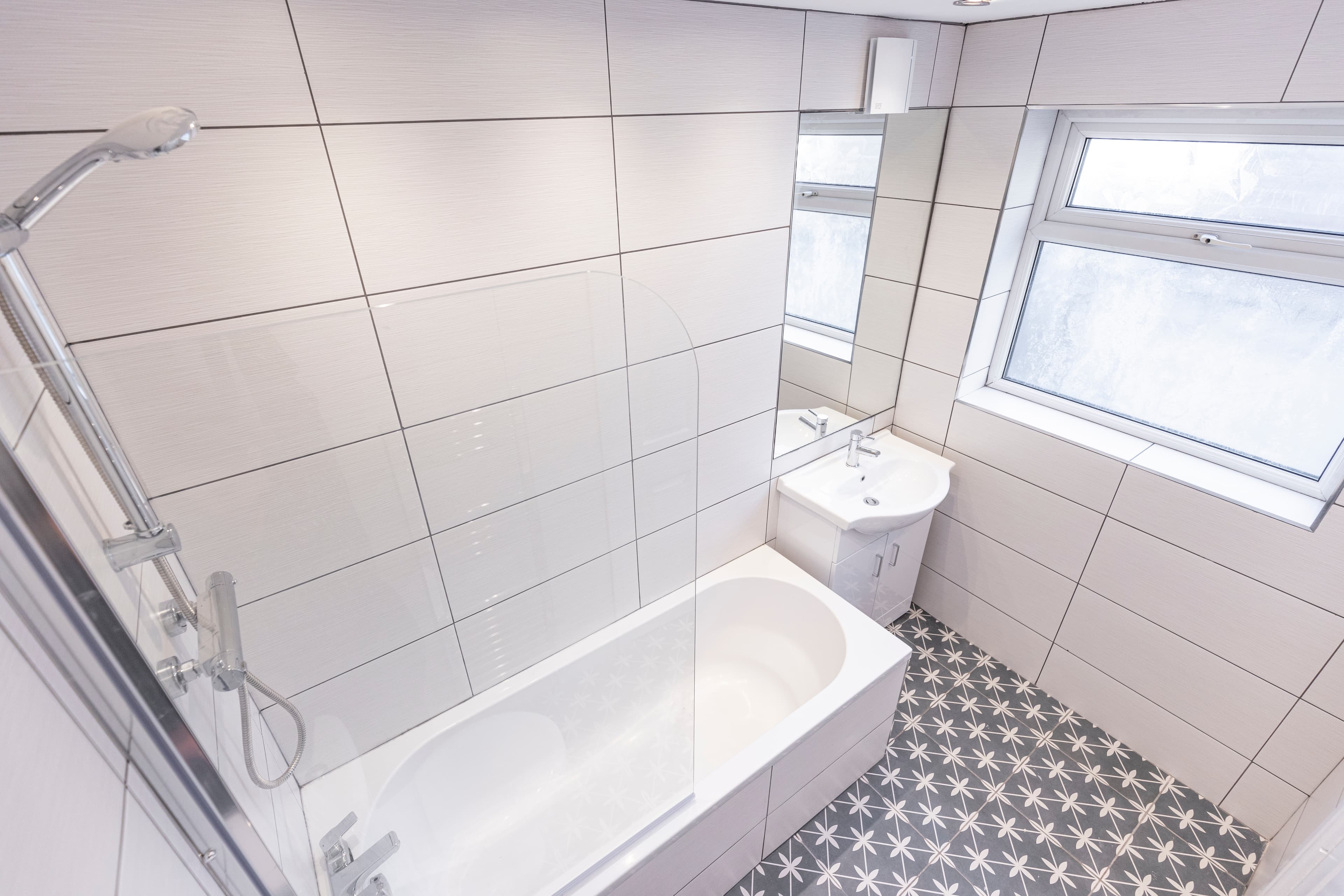 4 Bed House - Exmouth Street thumbnail 7