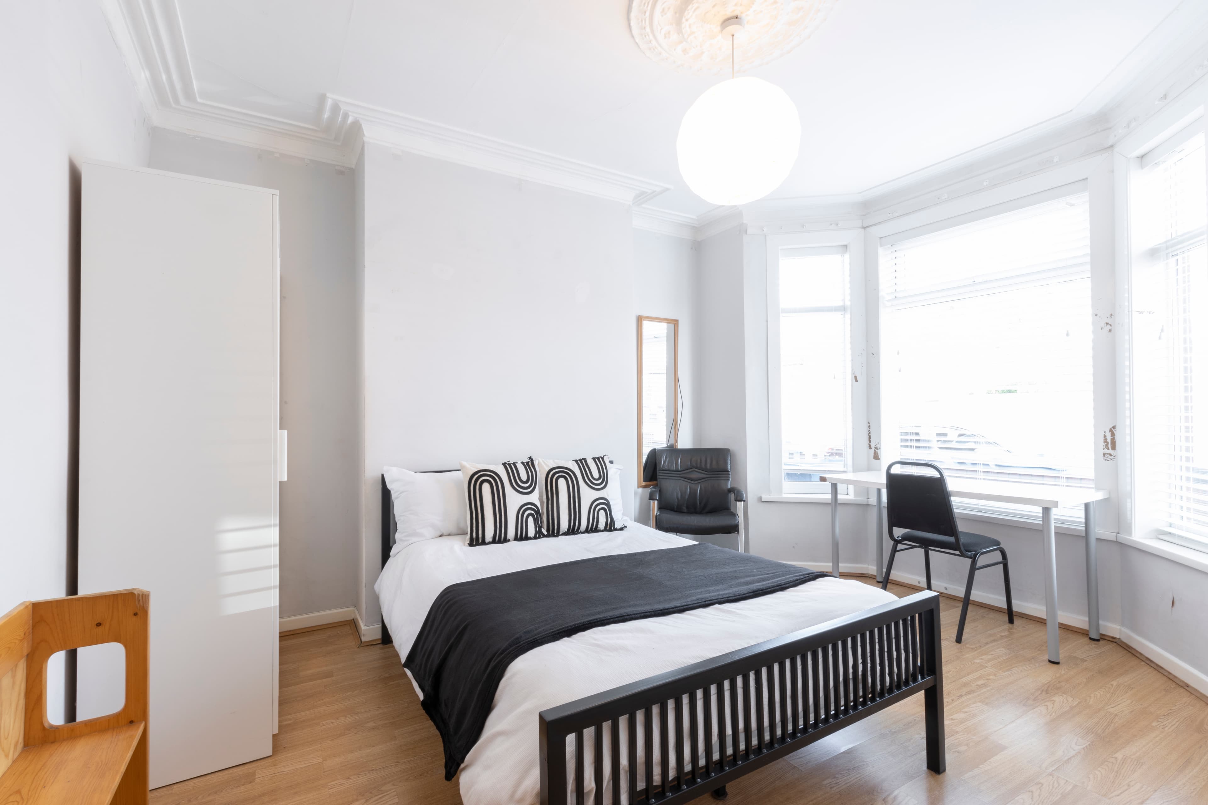 4 Bed House - Exmouth Street thumbnail 3