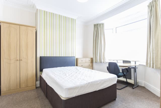 4 Bed House - Ventnor Street thumbnail 3