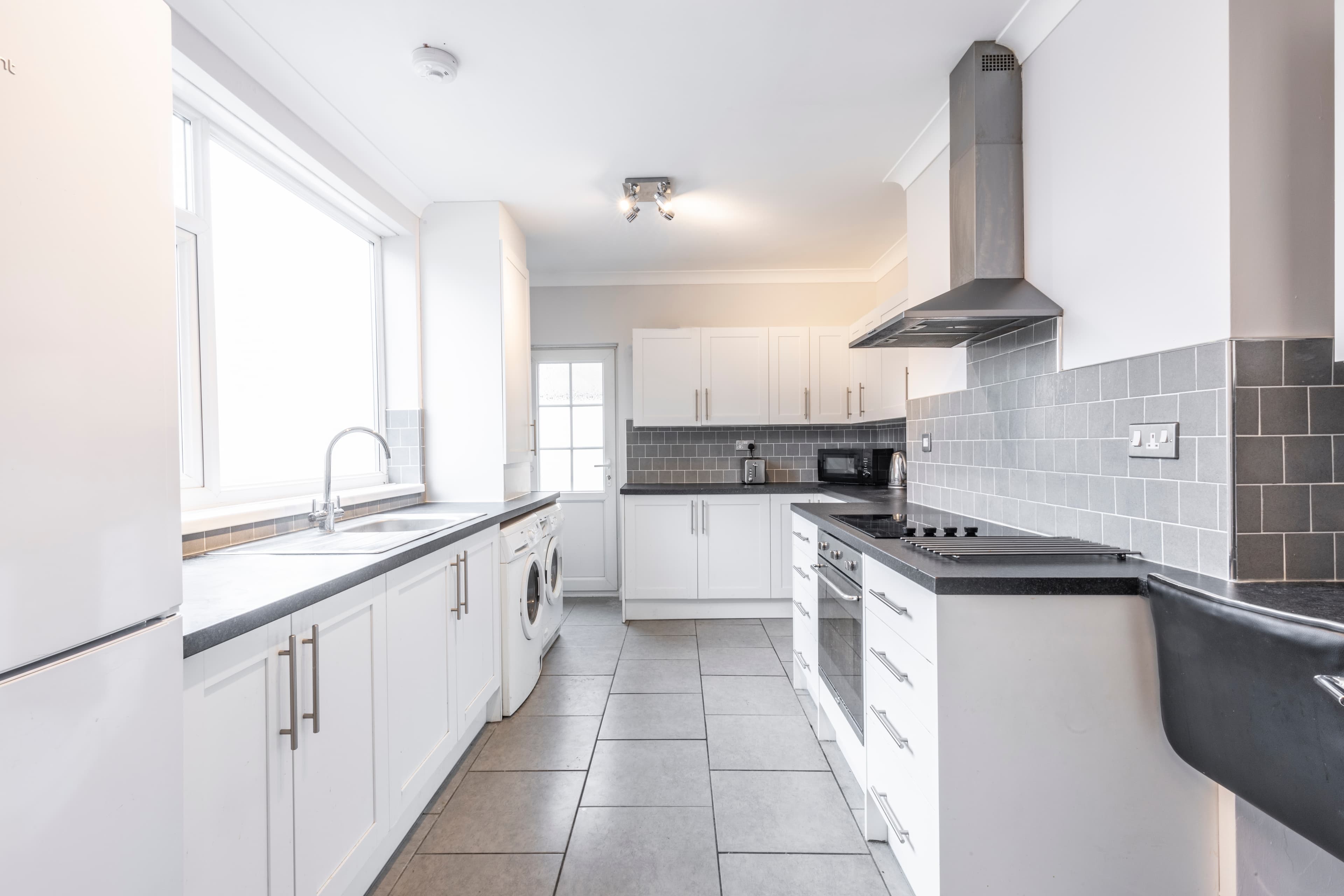 4 Bed House - Ventnor Street thumbnail 2