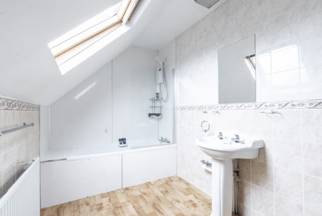 5 Bed House - Grafton Street thumbnail 5