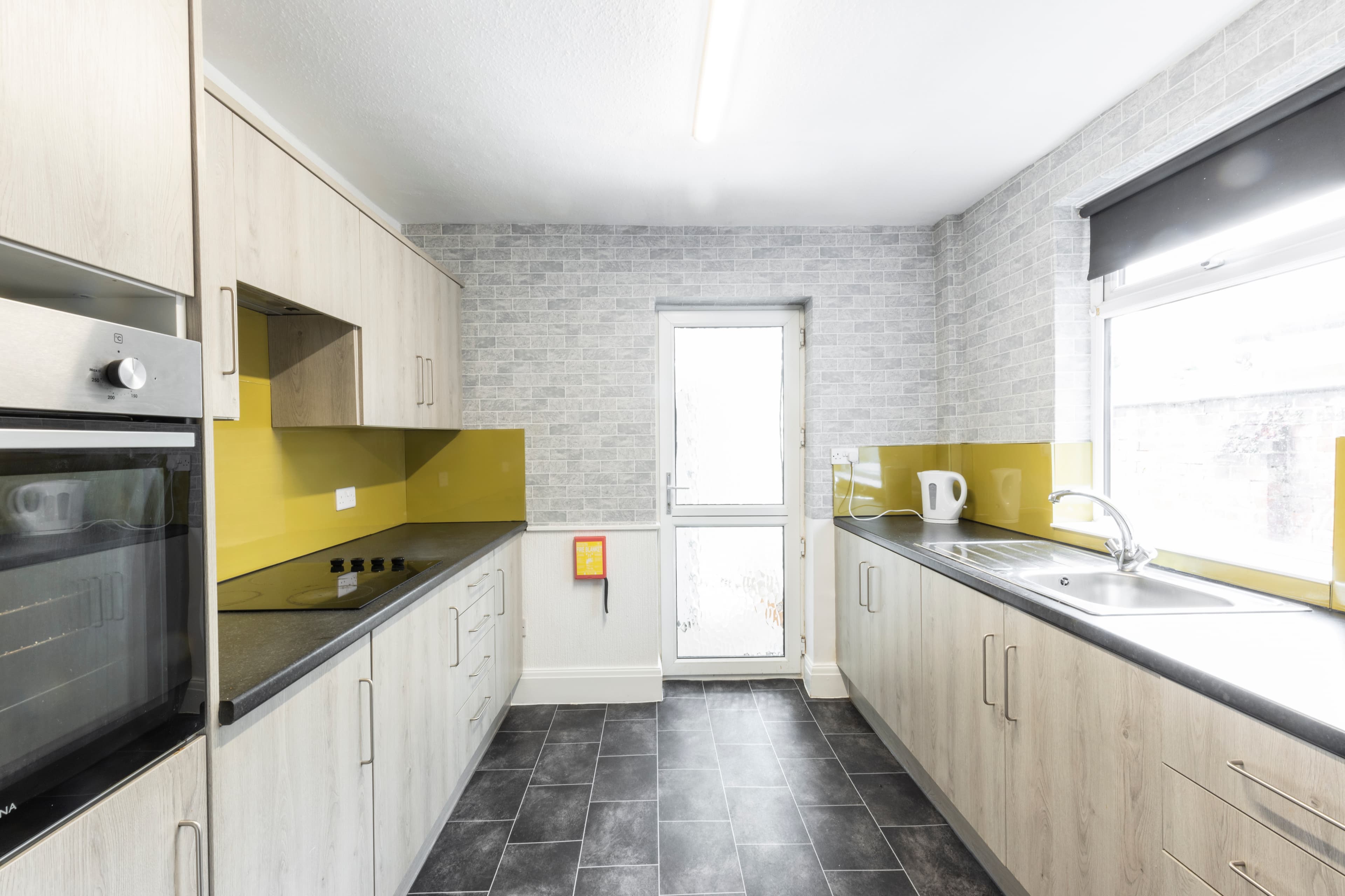 3 Bed House - Hardy Street photo 1