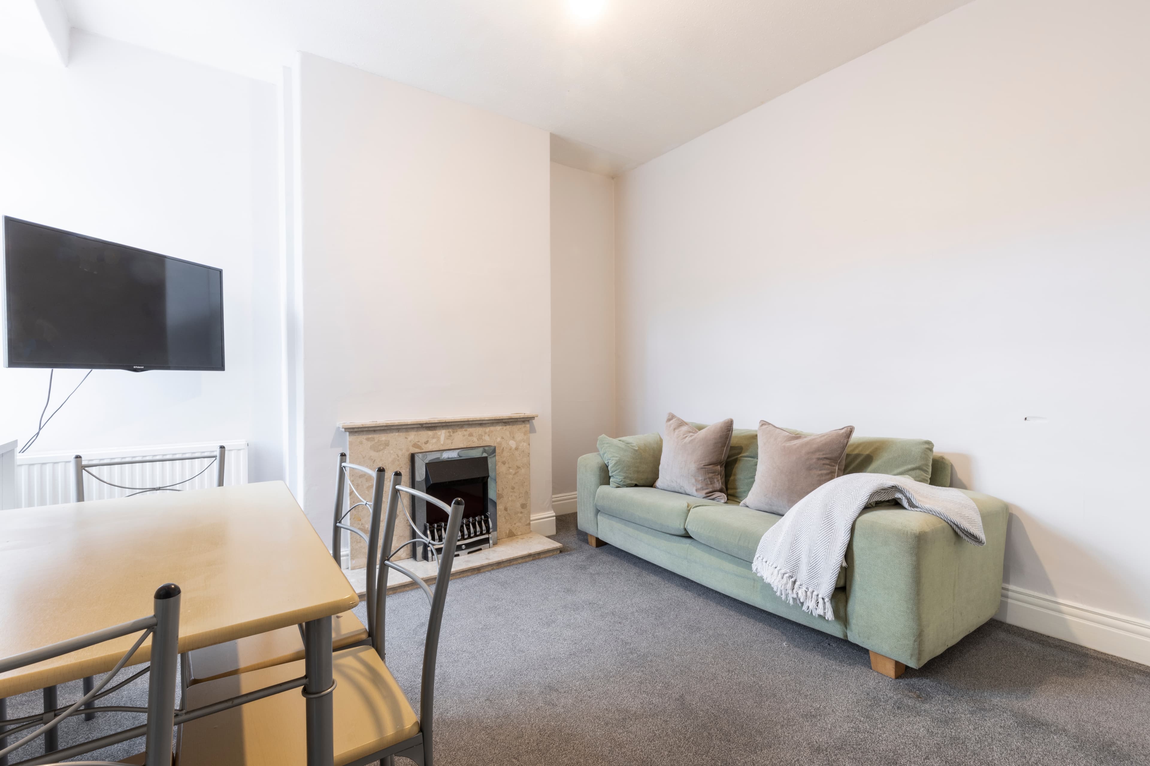 3 Bed House - Hardy Street thumbnail 2