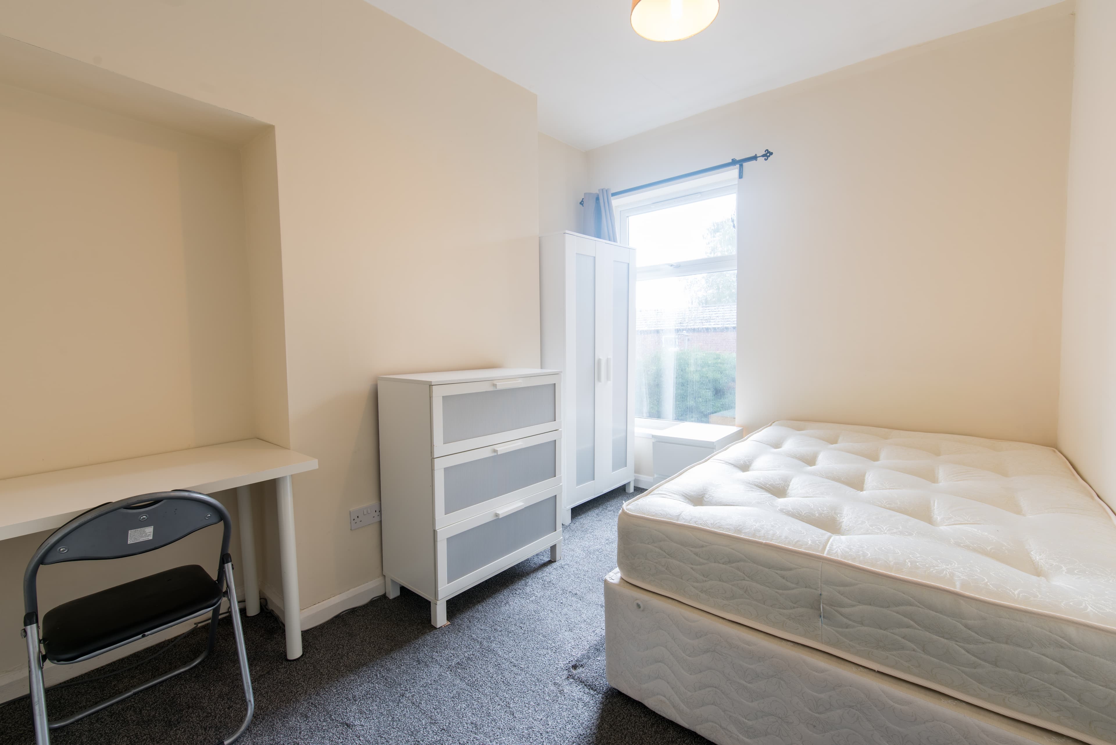 3 Bed House - Hardy Street thumbnail 4