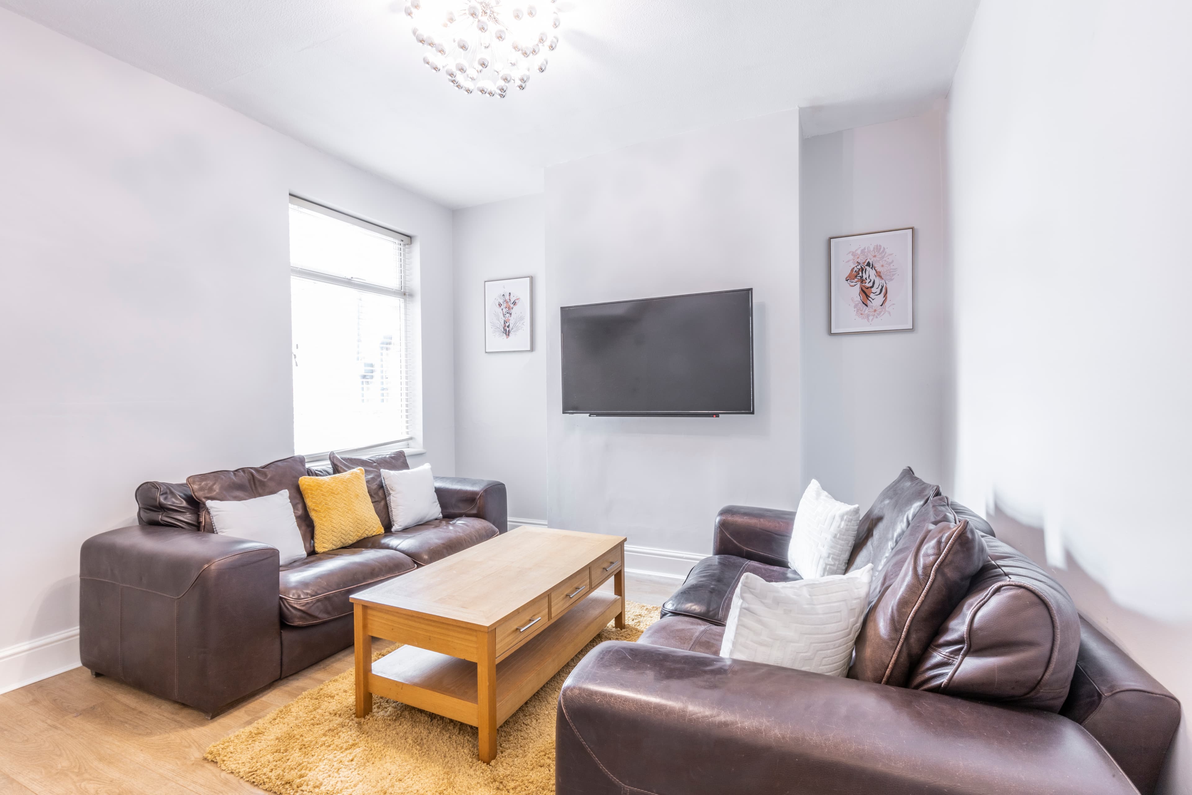 4 Bed House - Lambton Street thumbnail 2