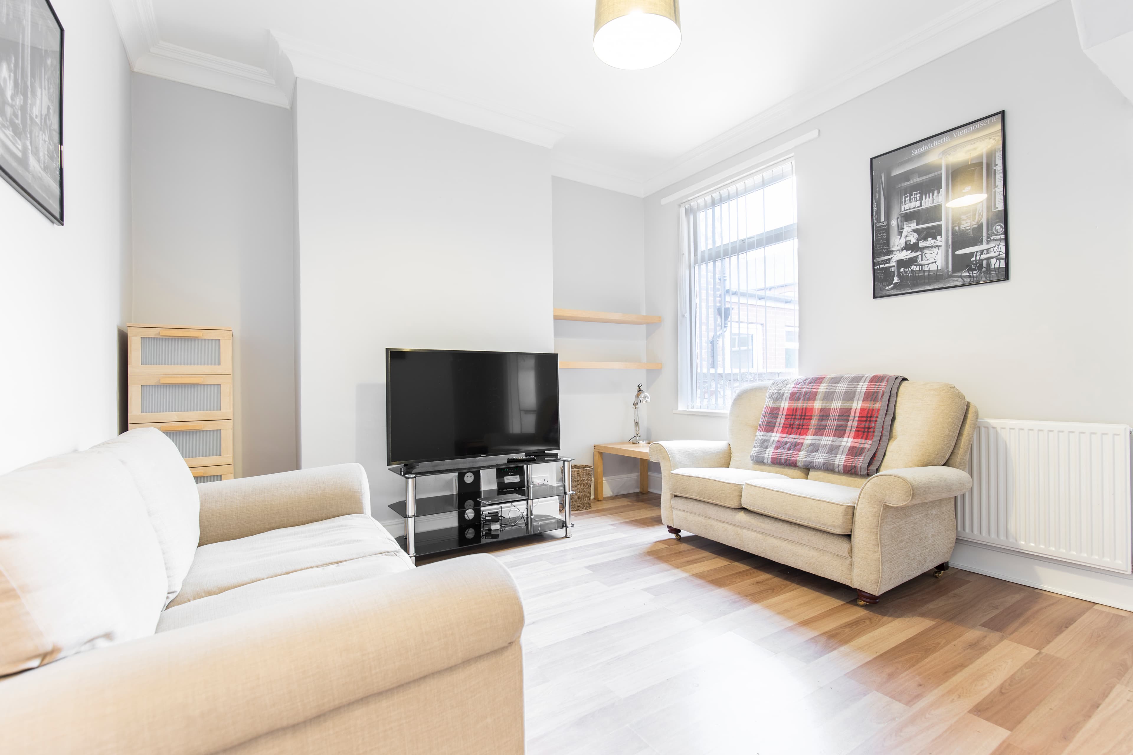 4 Bed House - Lambton Street thumbnail 2