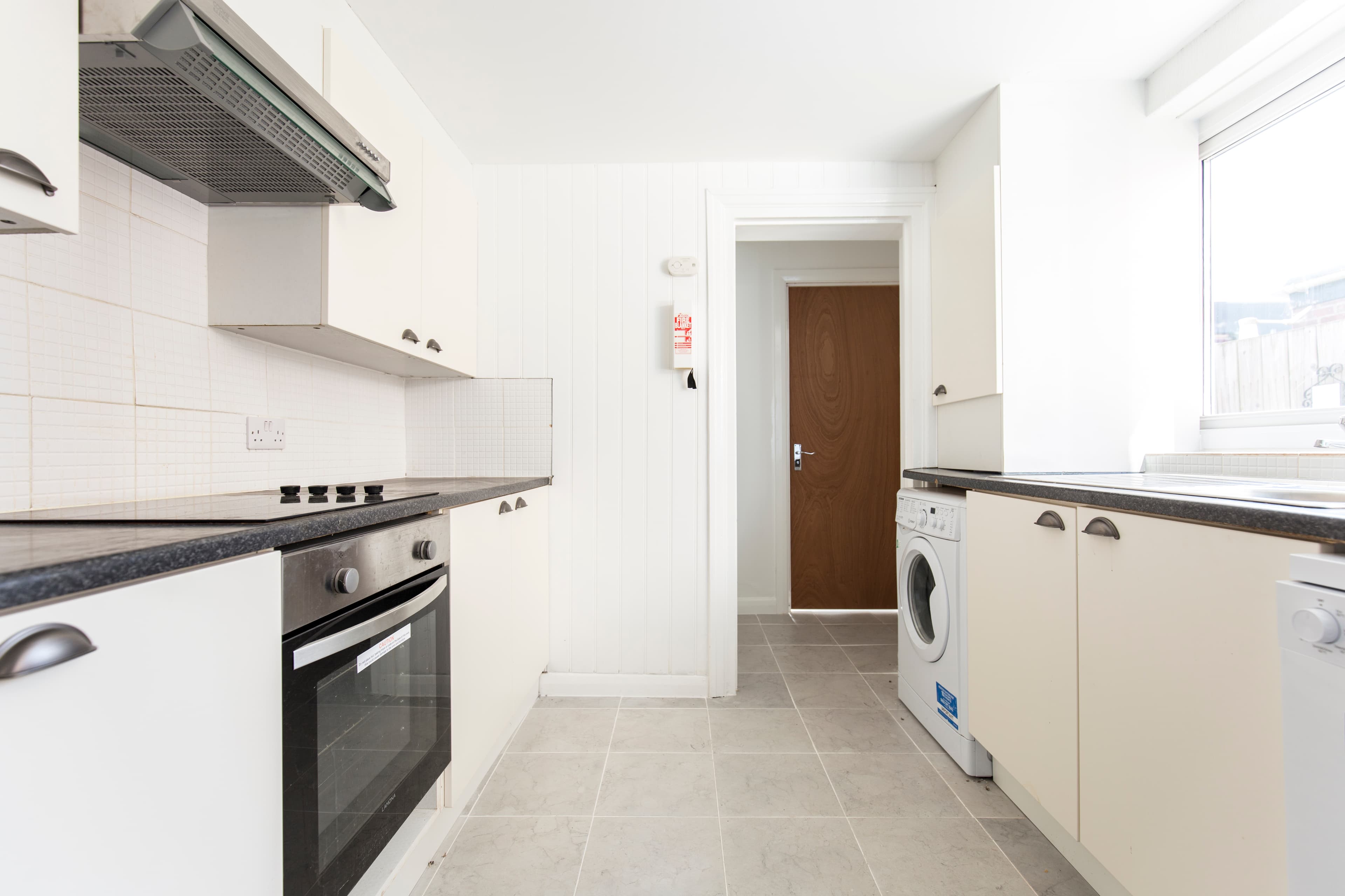 3 Bed House - Raglan Street thumbnail 2