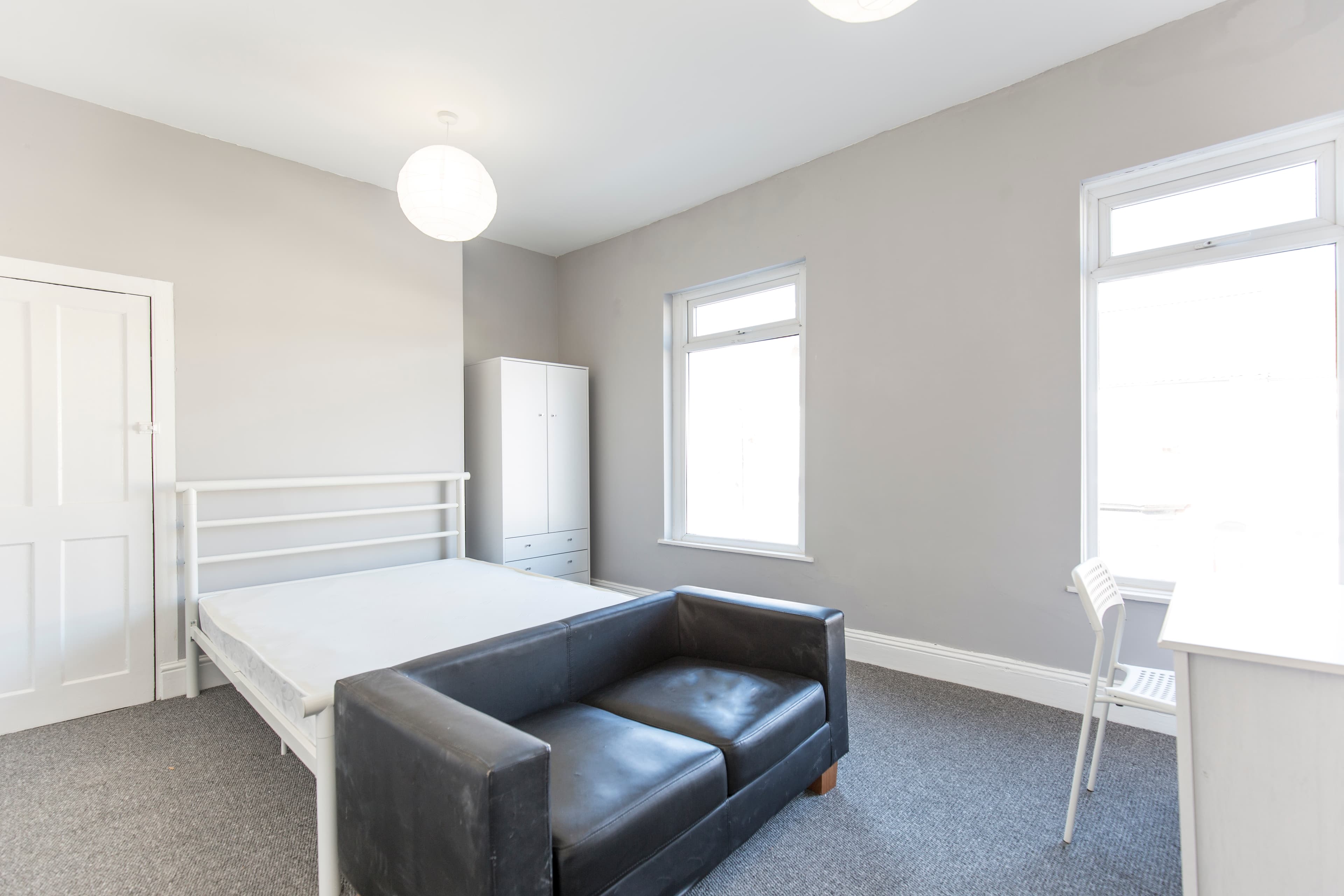 3 Bed House - Raglan Street thumbnail 3