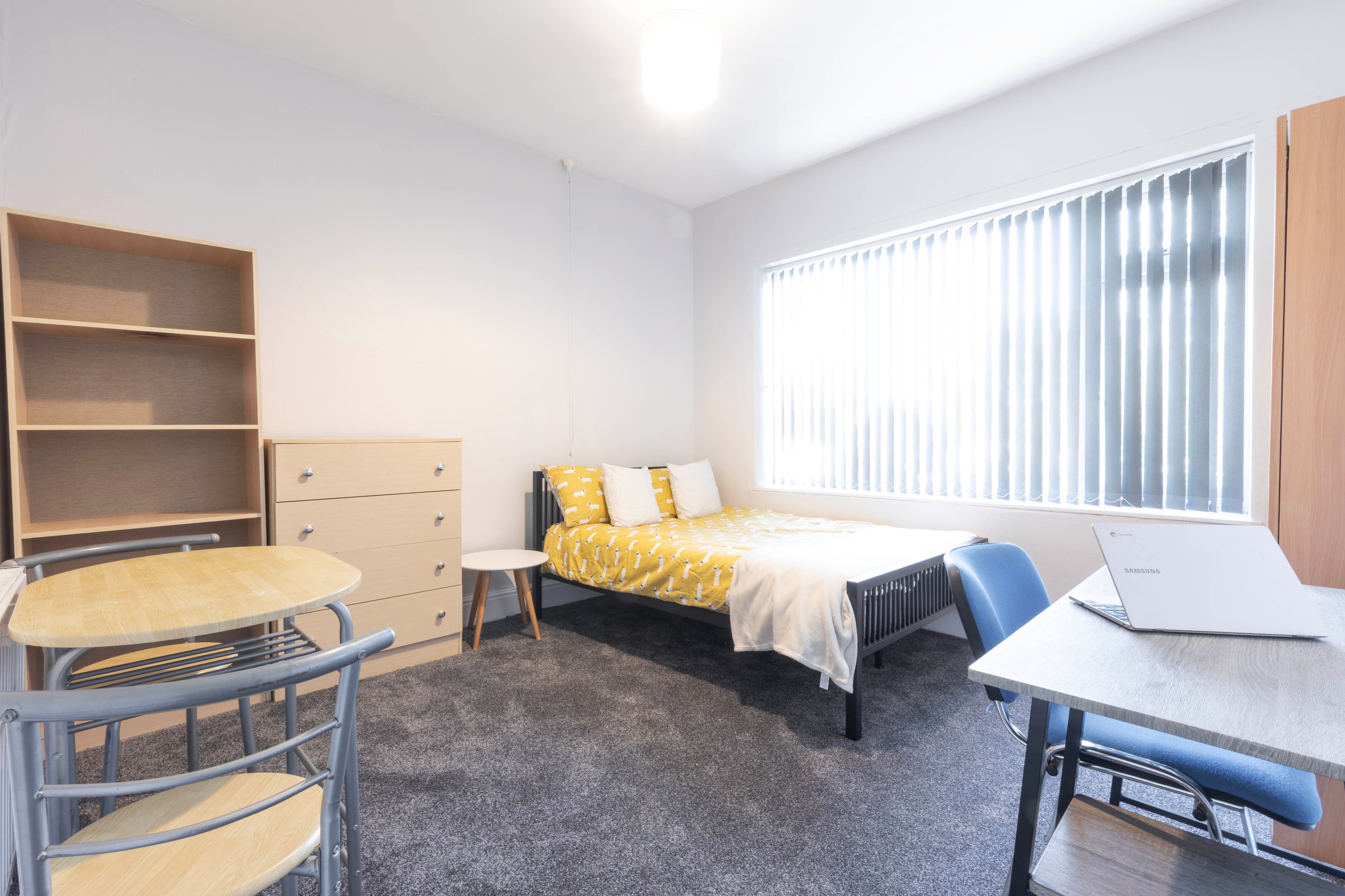 7 Bed House - Ash Gove thumbnail 6