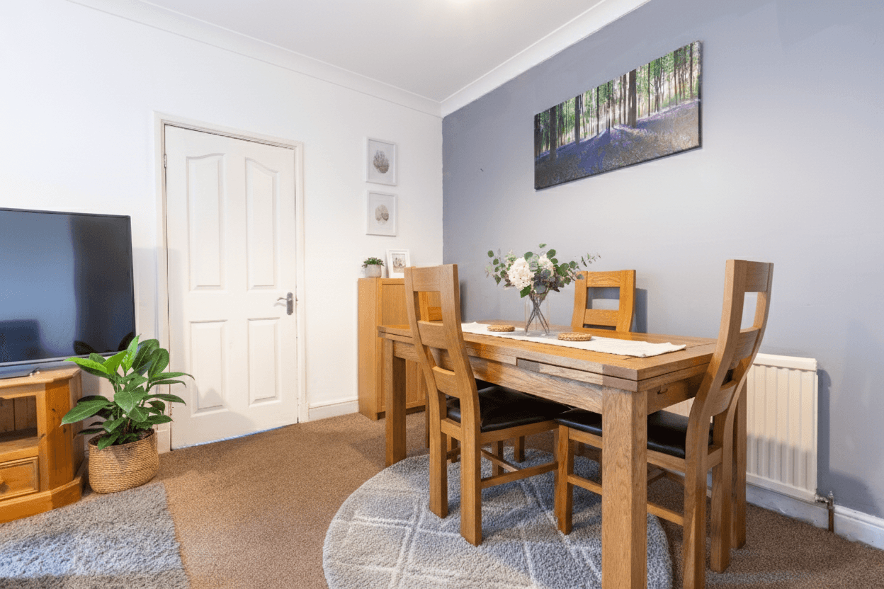 3 Bed House - Etherington Road thumbnail 2