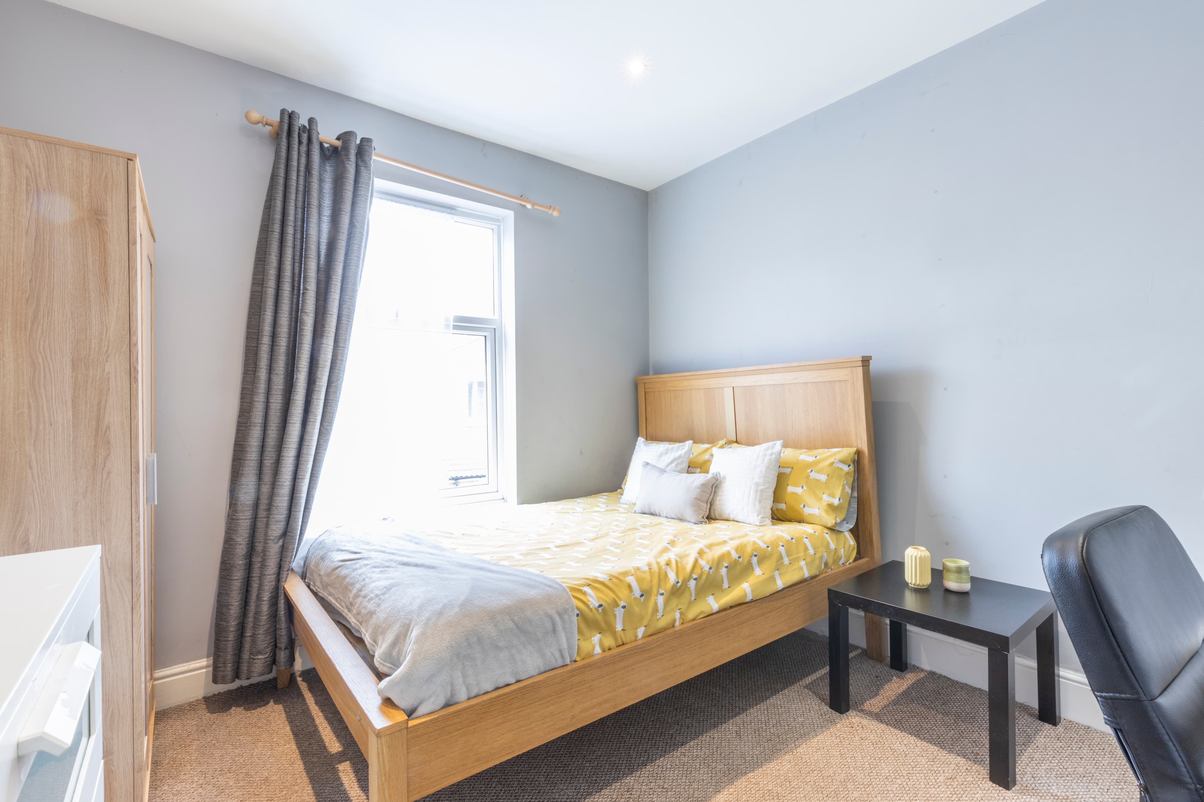 5 Bed House - Vermont Street thumbnail 3