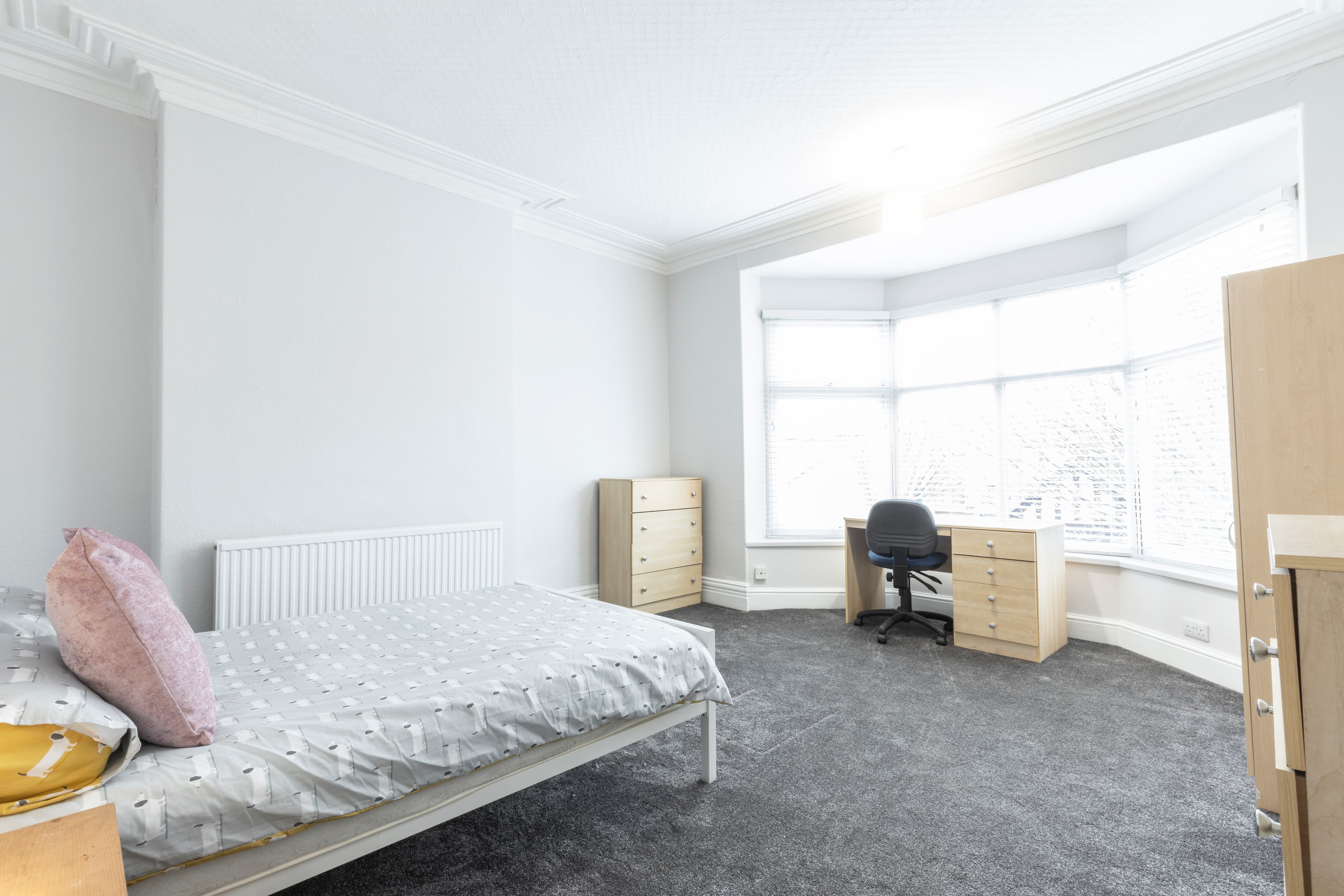 5 Bed House - Wellesley Avenue thumbnail 8