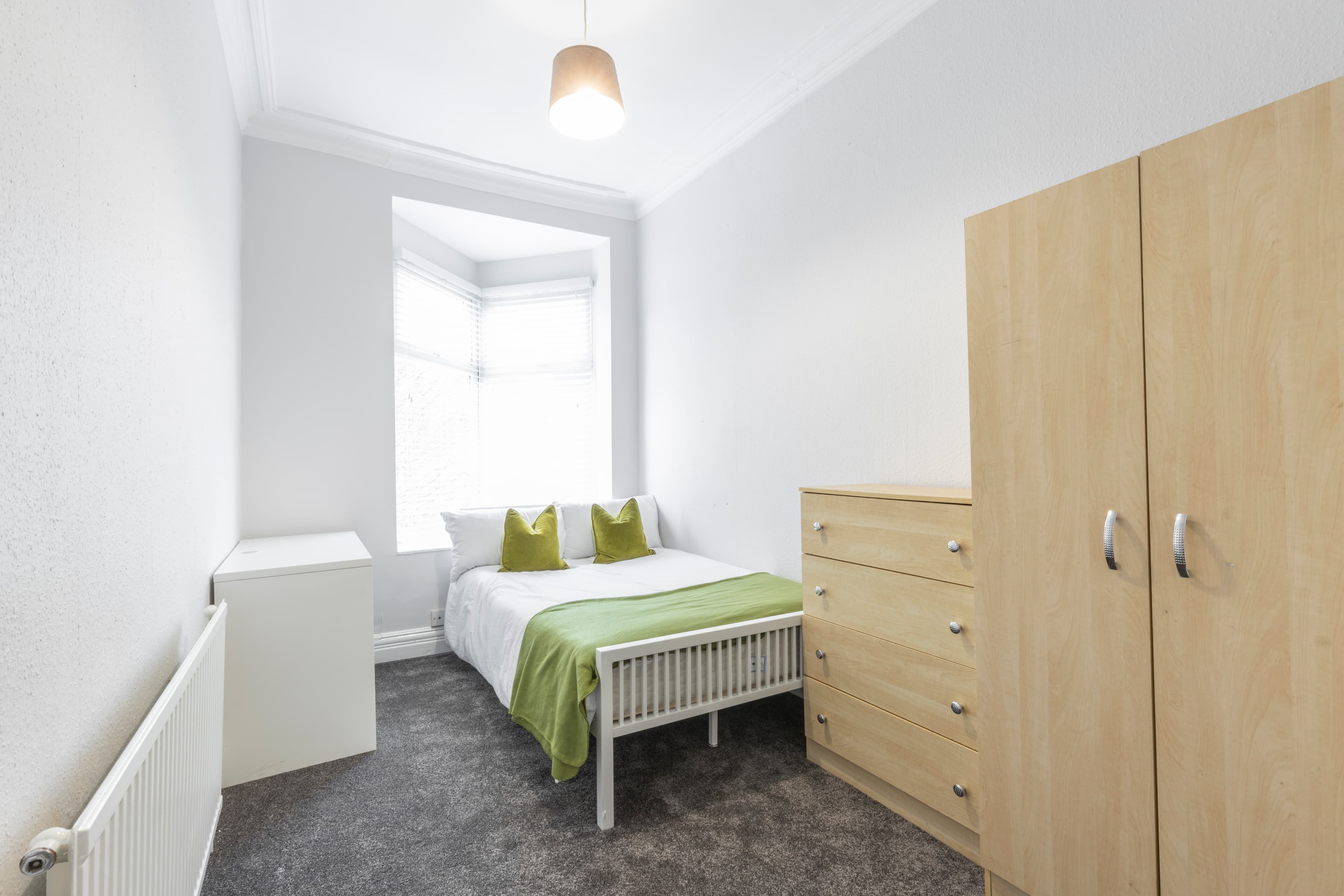 5 Bed House - Wellesley Avenue thumbnail 9