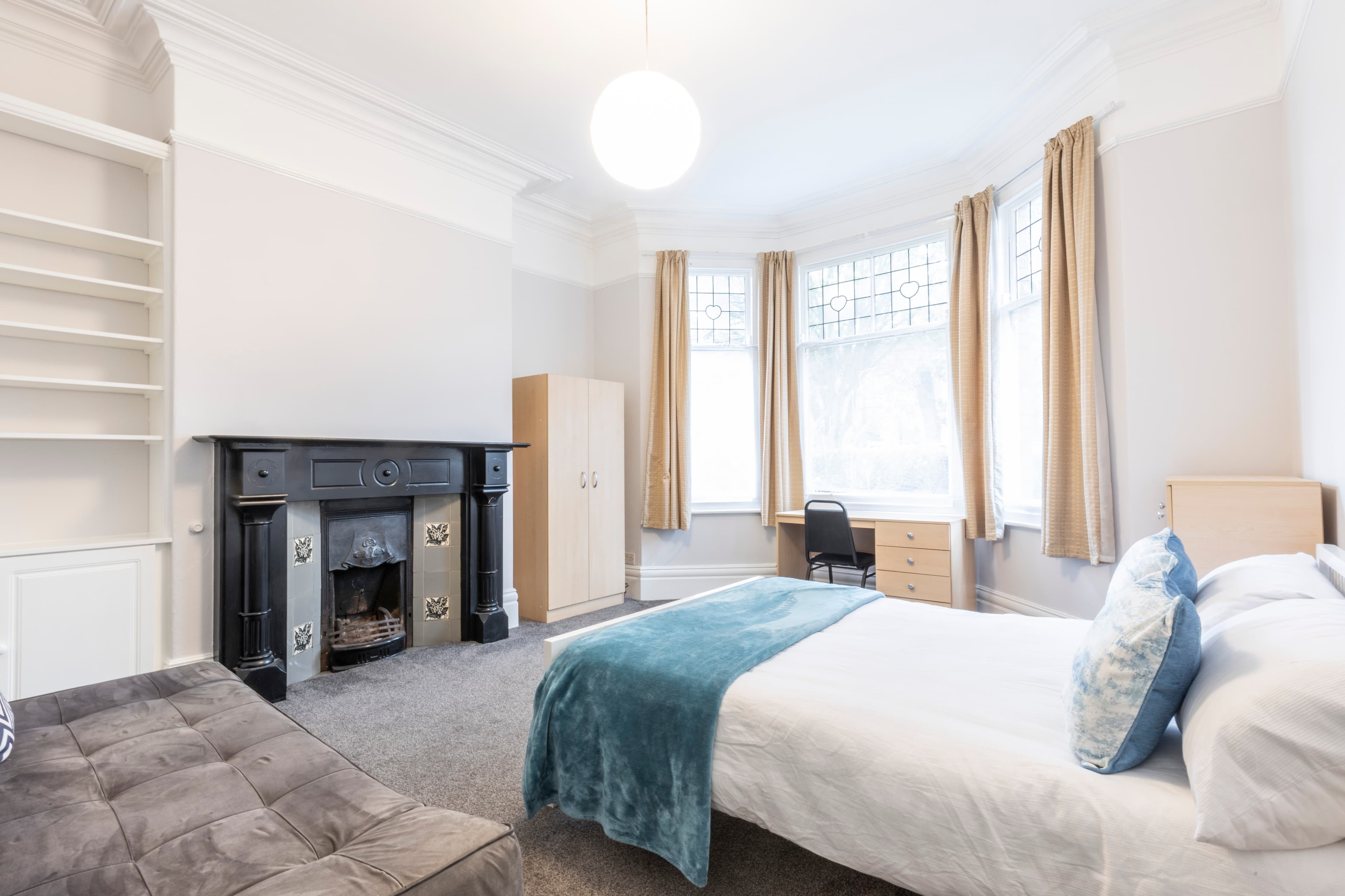 6 Bed House - Wellesley Avenue thumbnail 4