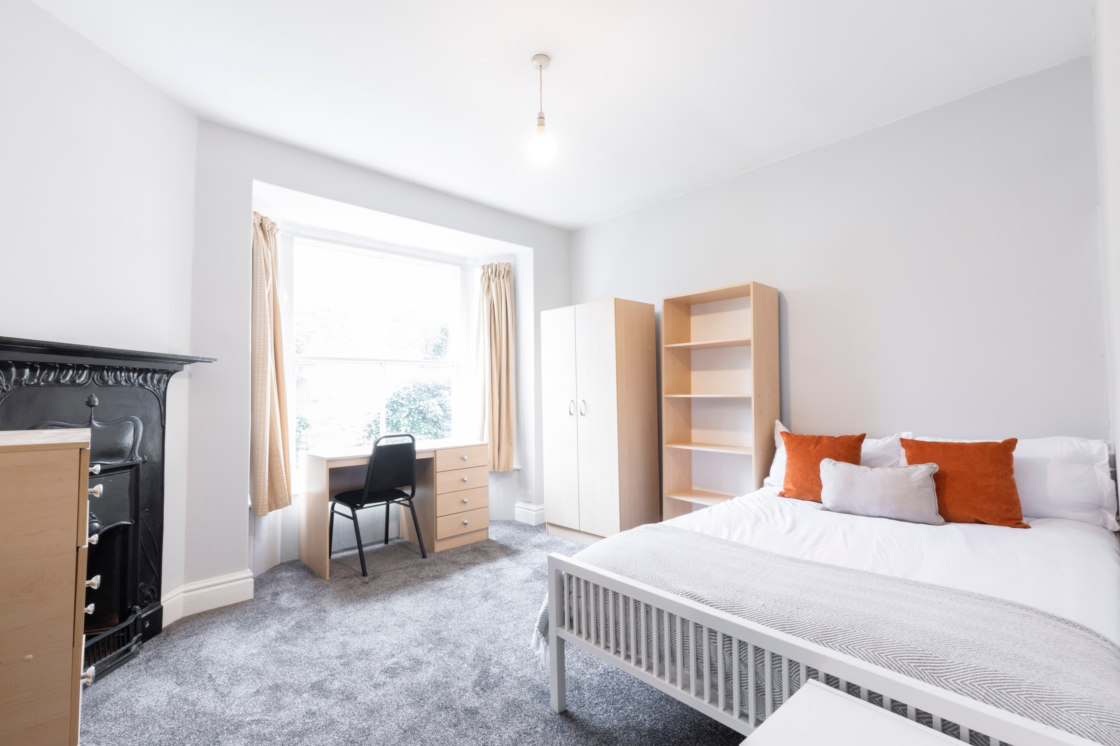 6 Bed House - Wellesley Avenue thumbnail 5