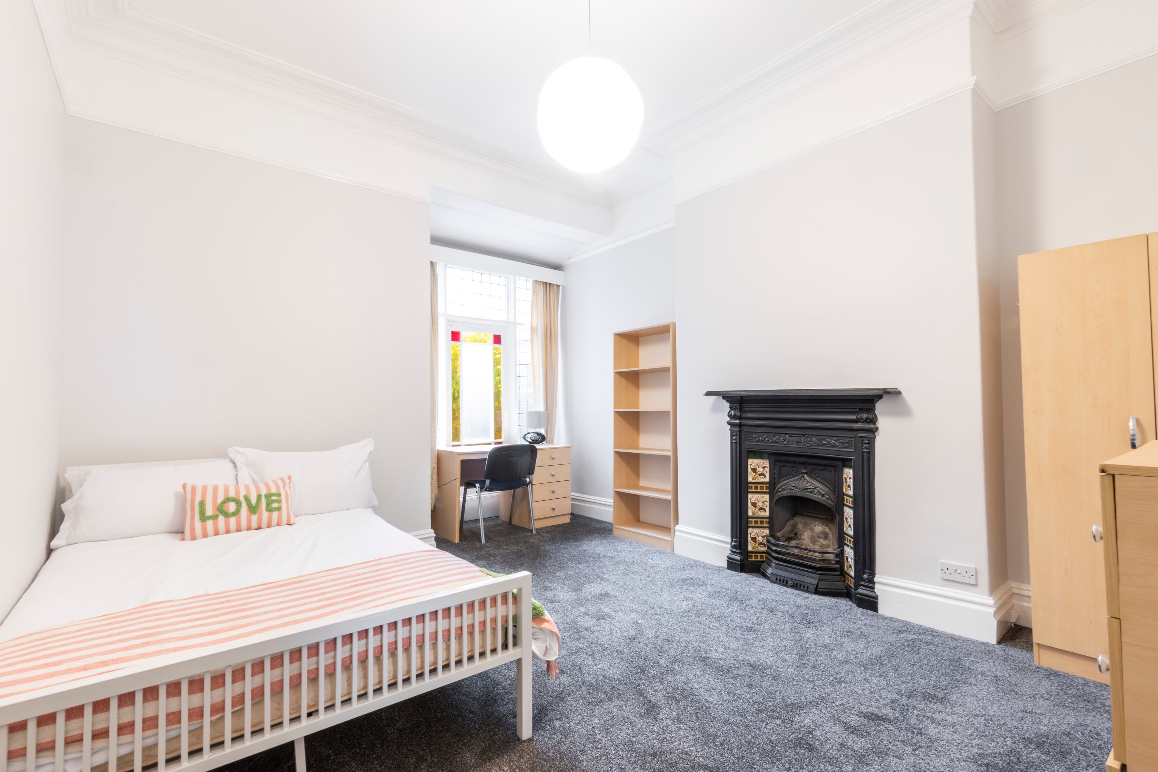 6 Bed House - Wellesley Avenue thumbnail 8