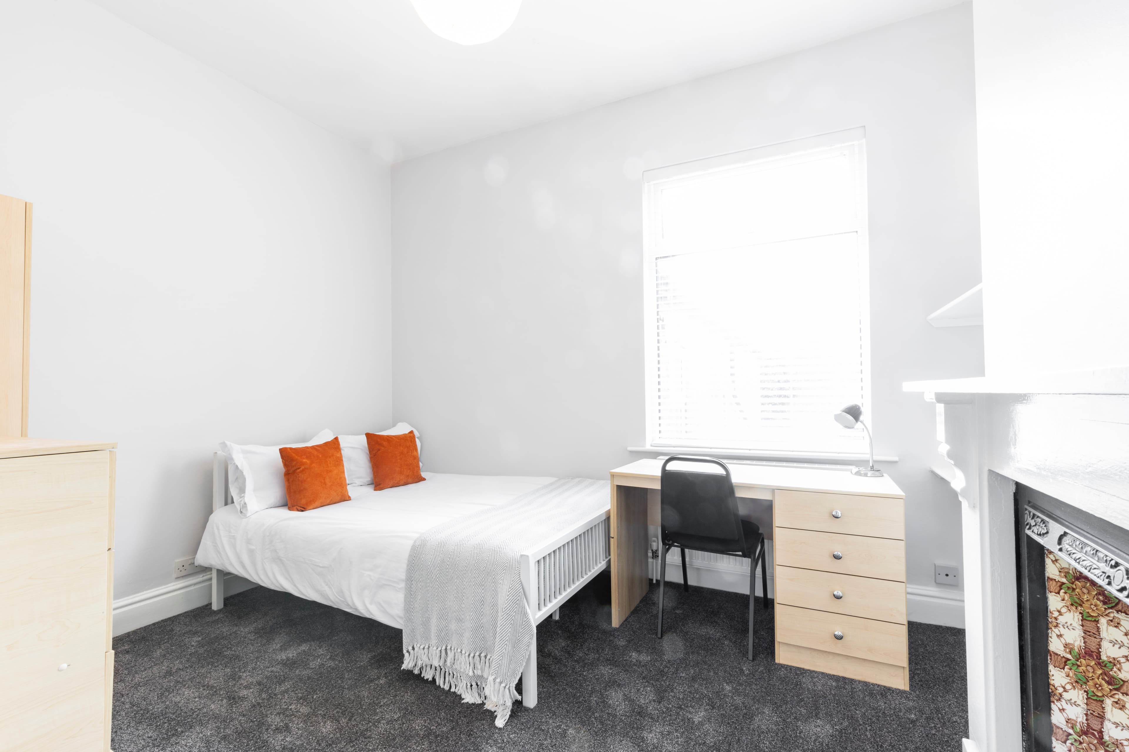 6 Bed House - Wellesley Avenue thumbnail 11