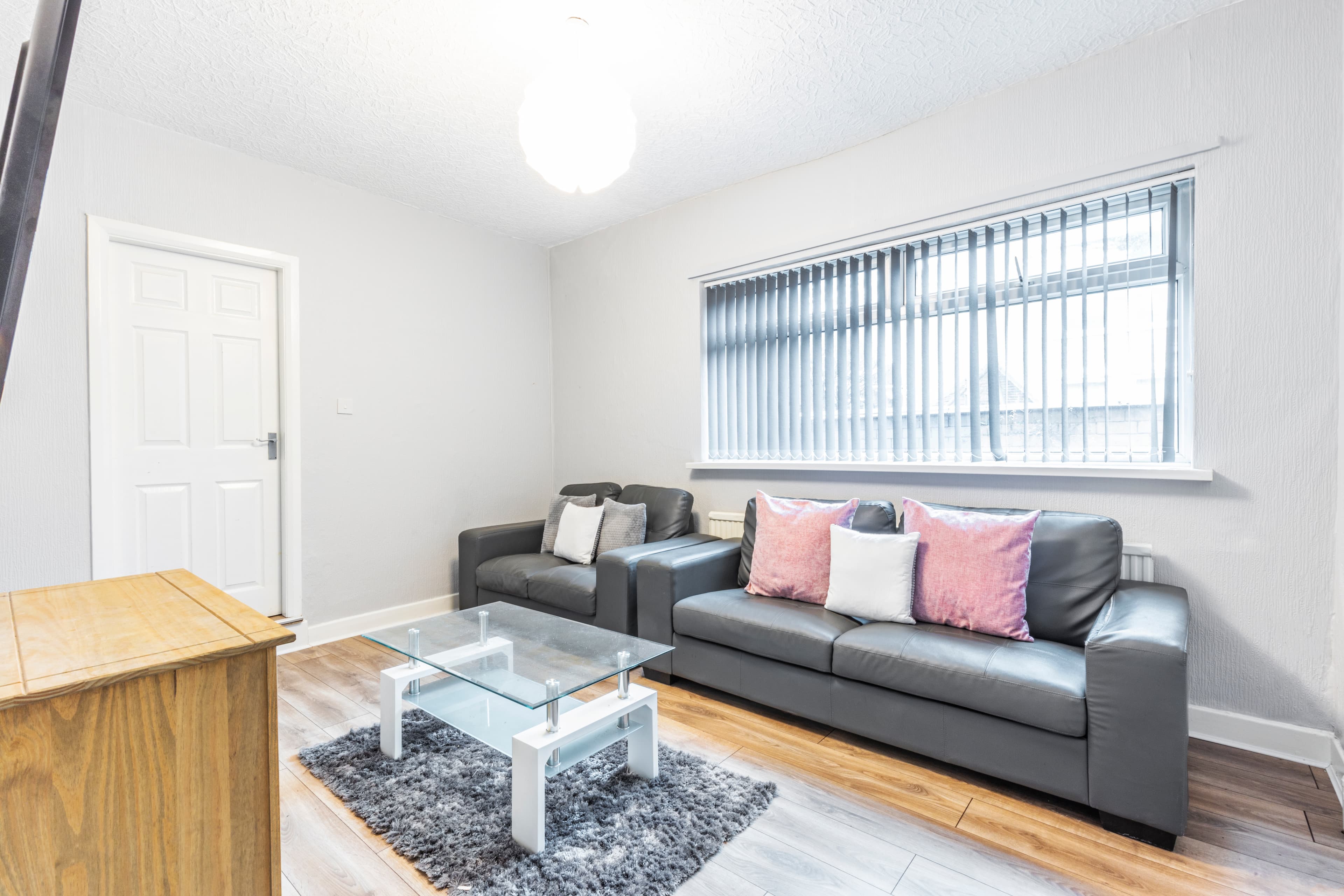 6 Bed House - Wellesley Avenue thumbnail 3