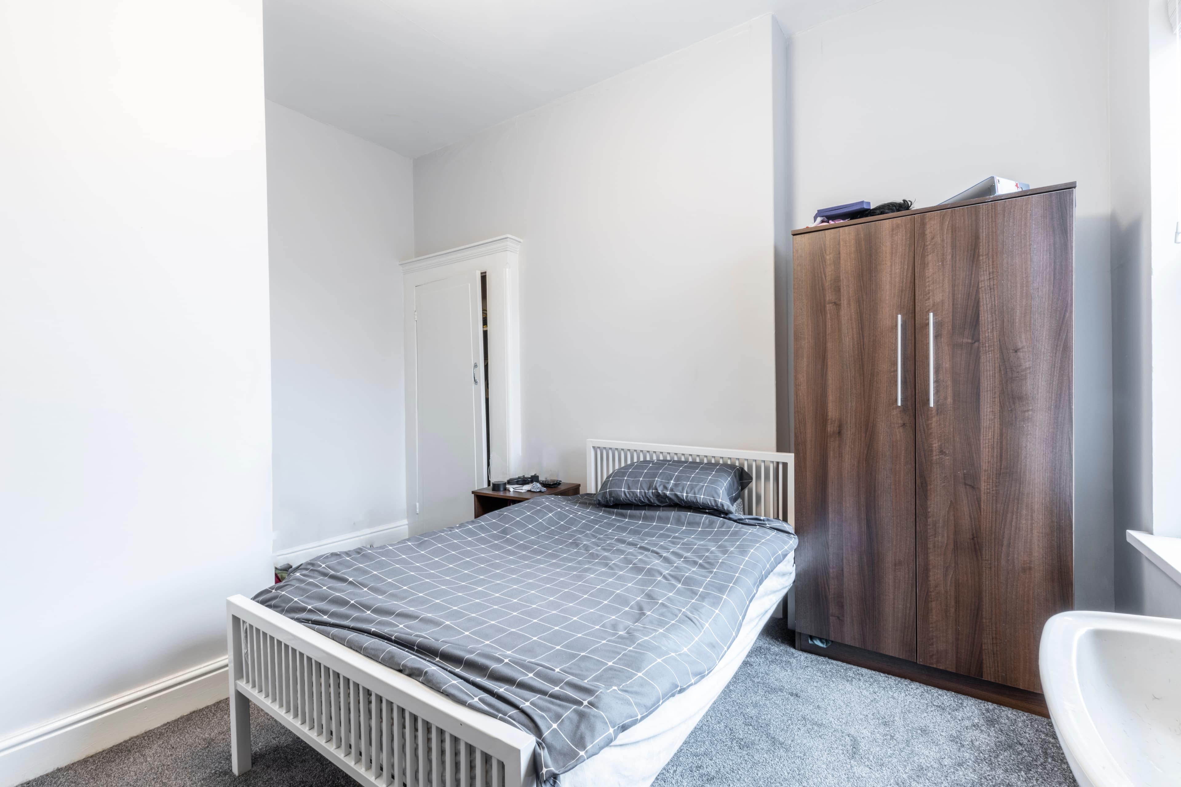 6 Bed House - Wellesley Avenue thumbnail 8