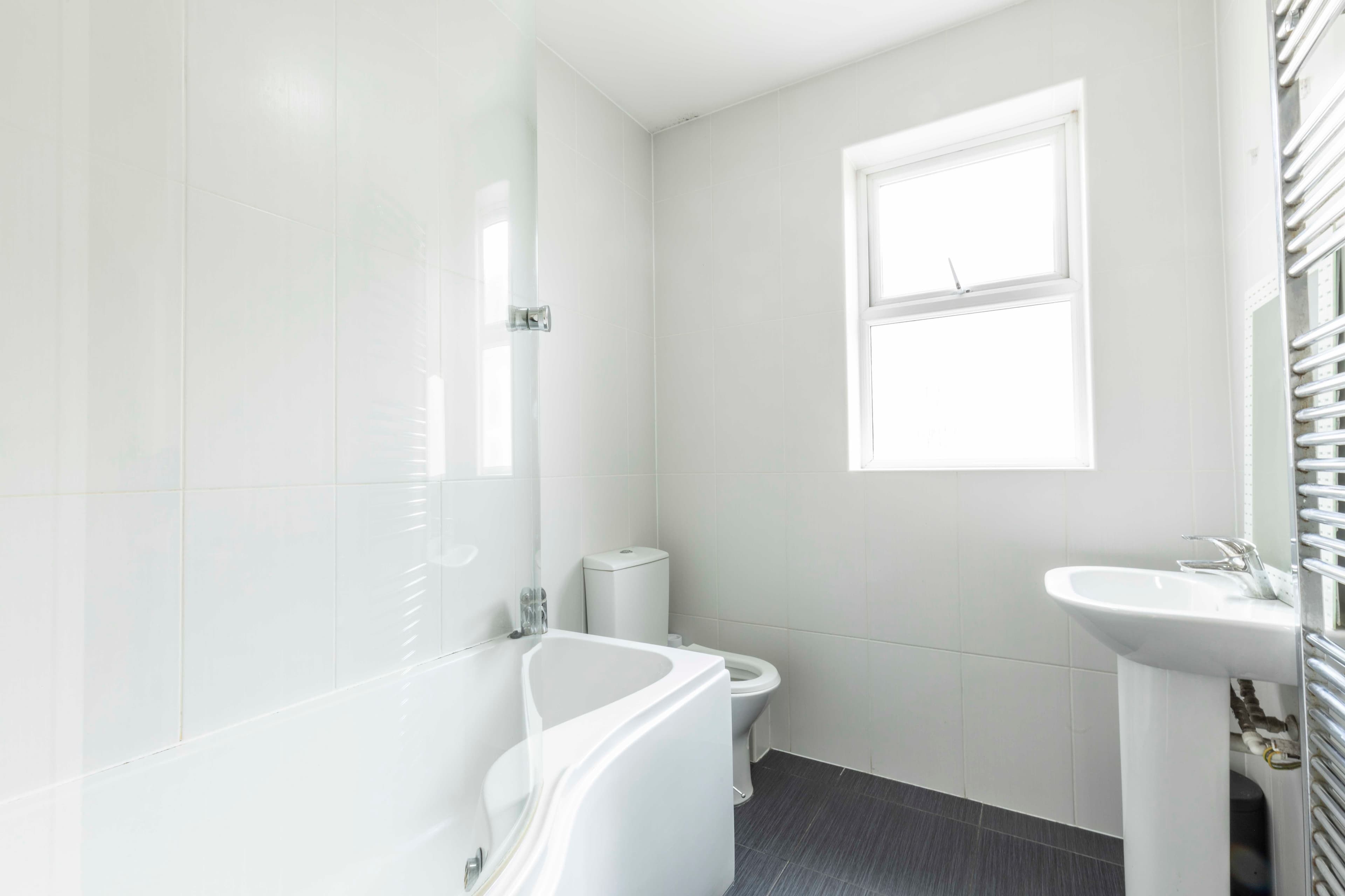 8 Bed House - Wellesley Avenue thumbnail 6