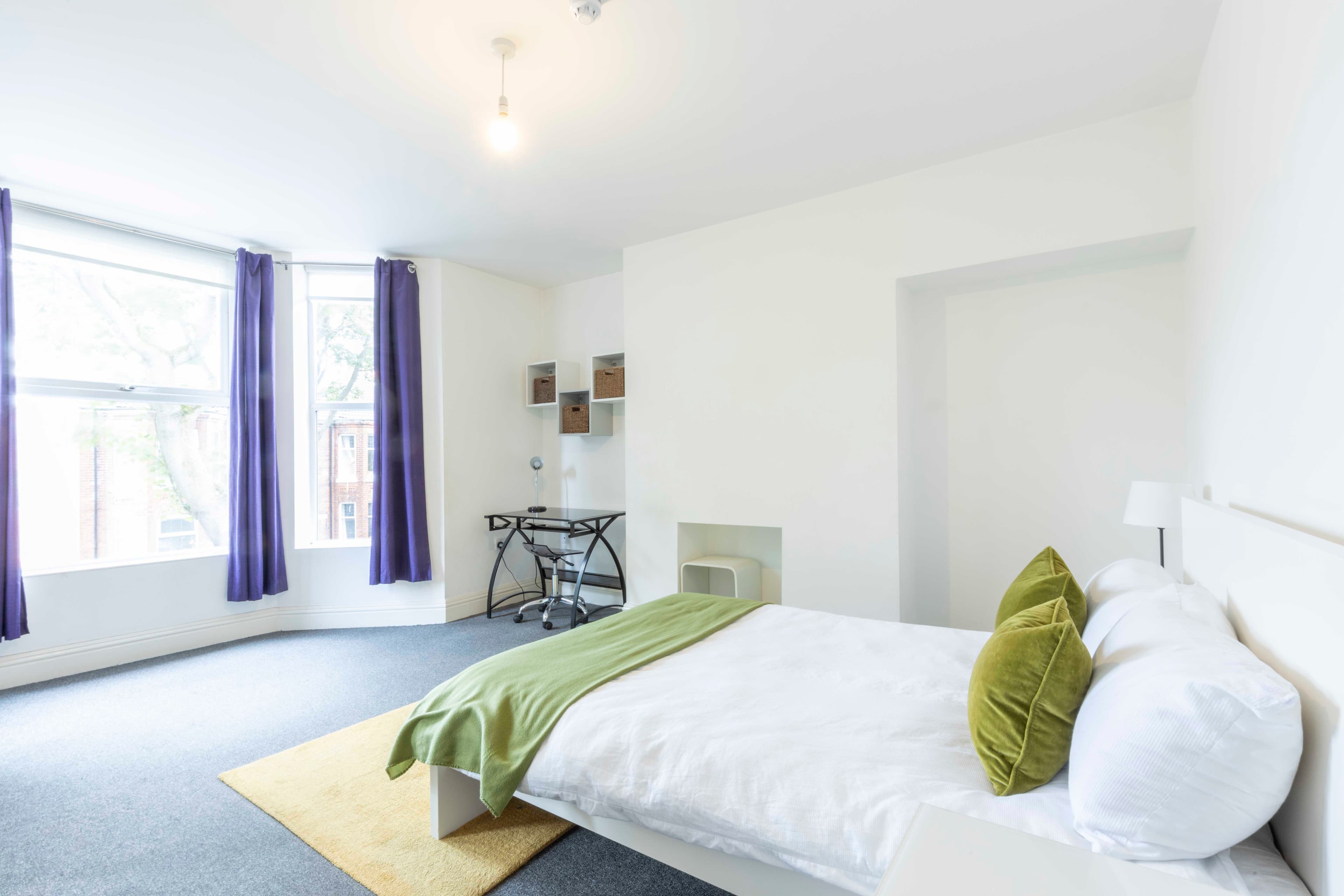 8 Bed House - Wellesley Avenue thumbnail 8