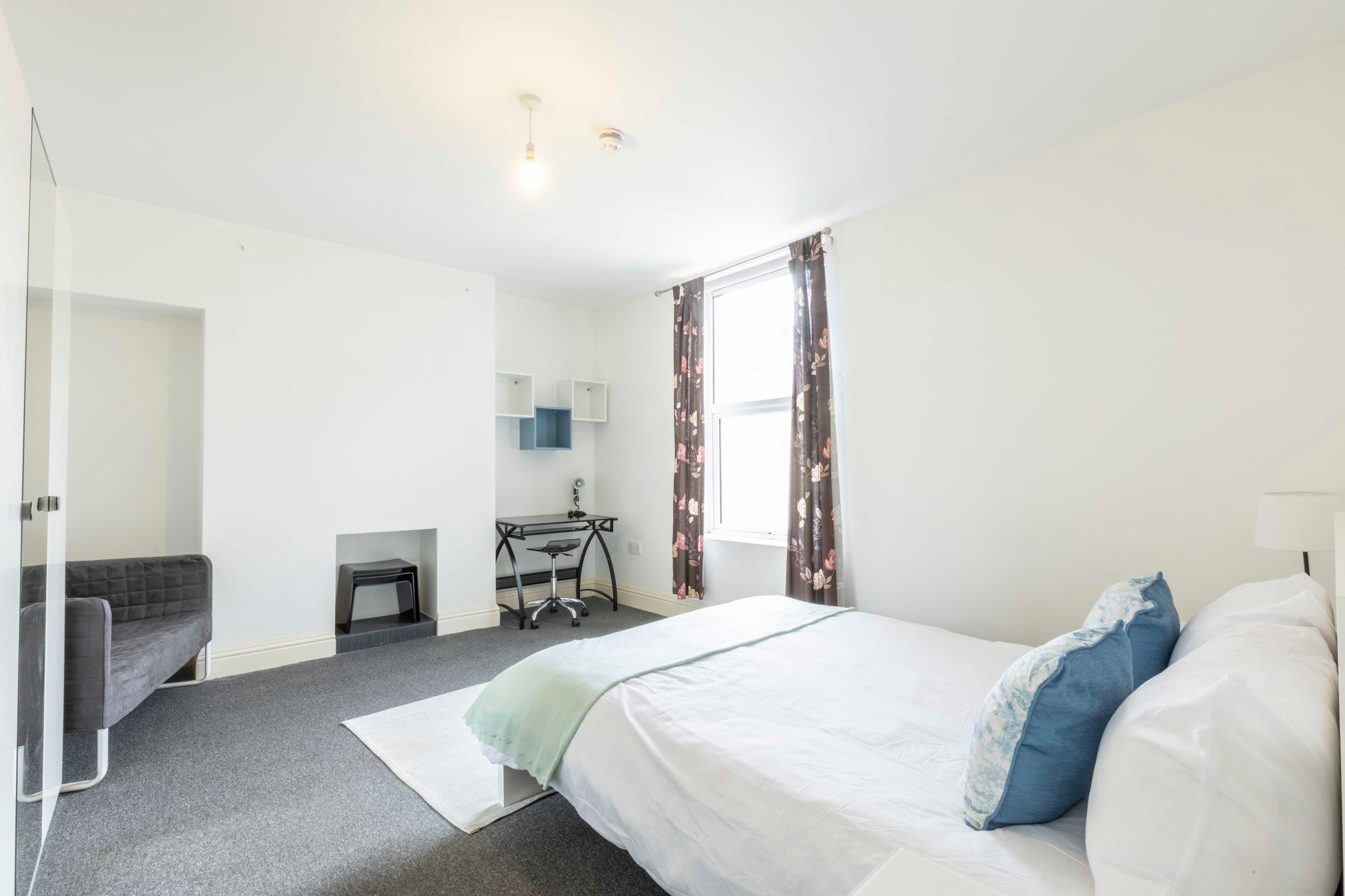 8 Bed House - Wellesley Avenue thumbnail 11