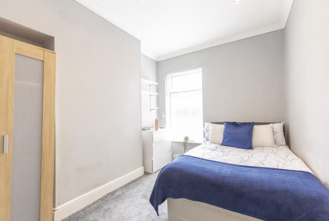 3 Bed House - Hardy Street thumbnail 4