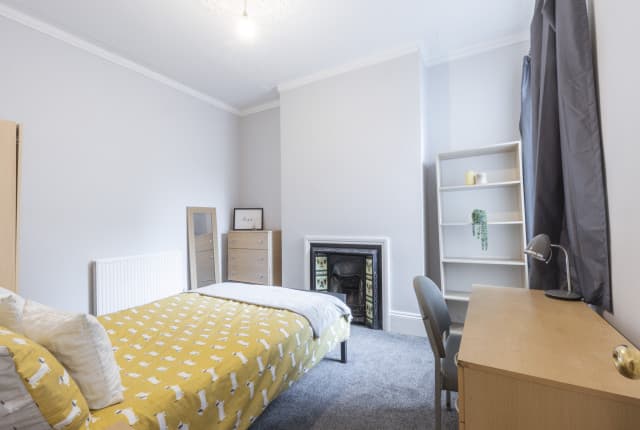 5 Bed House - Auckland Avenue thumbnail 6