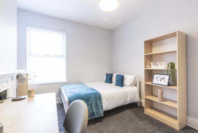 5 Bed House - Auckland Avenue thumbnail 8