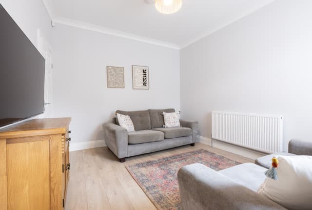 3 Bed House - Blaydes Street thumbnail 2