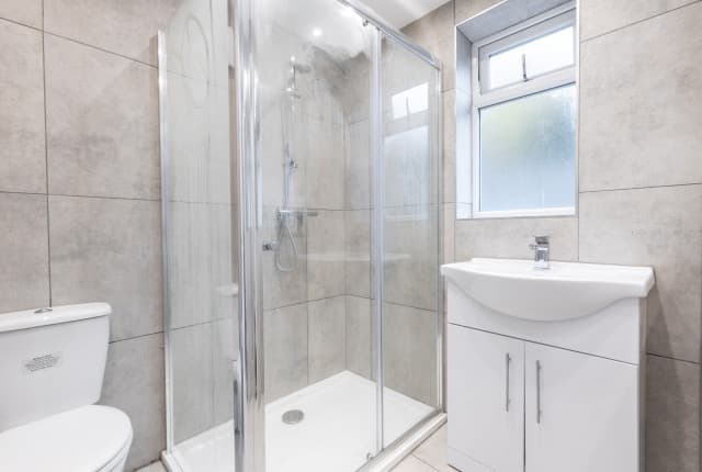 3 Bed House - Blaydes Street thumbnail 6