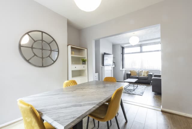 3 Bed House - Worthing Street thumbnail 3