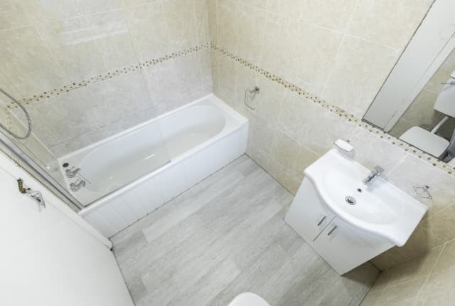 3 Bed House - Worthing Street thumbnail 9