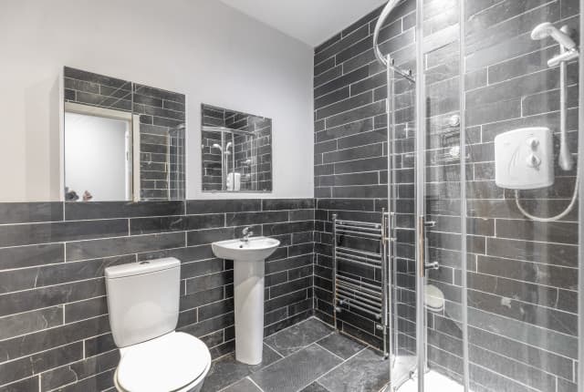 6 Bed House - Walters Terrace thumbnail 7