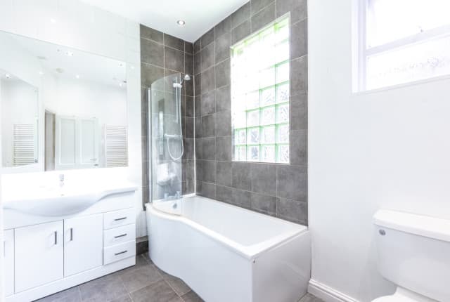 6 Bed House - Beresford Avenue thumbnail 6