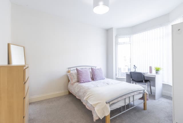 4 Bed House - Walgrave Street thumbnail 5