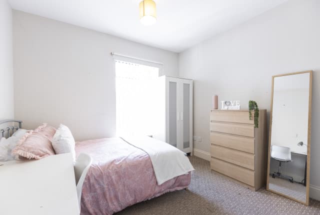 4 Bed House - Walgrave Street thumbnail 7