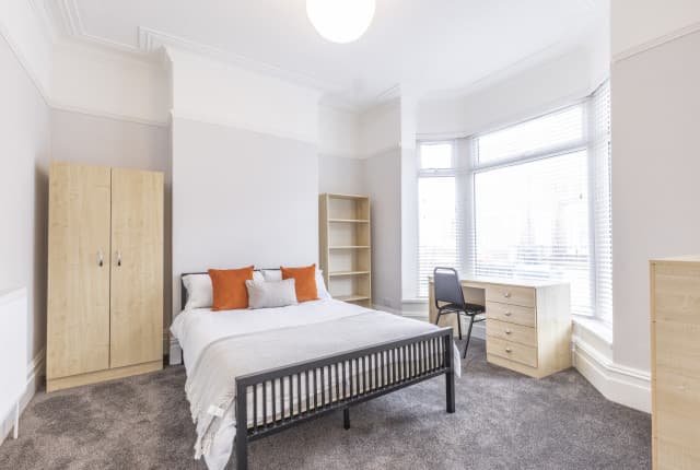 5 Bed House - Brooklyn Street thumbnail 4