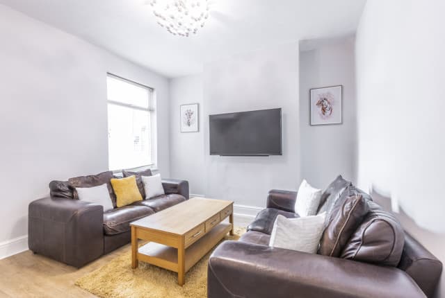 3 Bed House - Lambton Street thumbnail 2