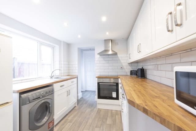 3 Bed House - Lambton Street photo 1