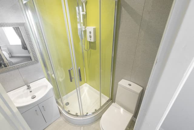 7 Bed House - Cottingham Road thumbnail 6