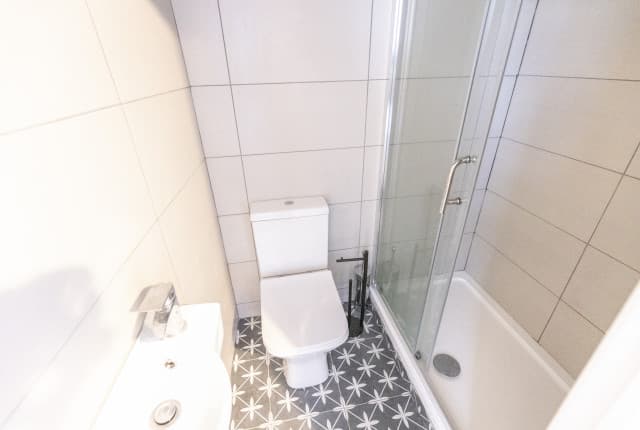 5 Bed House - Brooklyn Street thumbnail 11