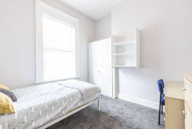 4 Bed House - Grafton Street thumbnail 4